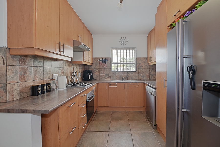 3 Bedroom Property for Sale in Table View Western Cape